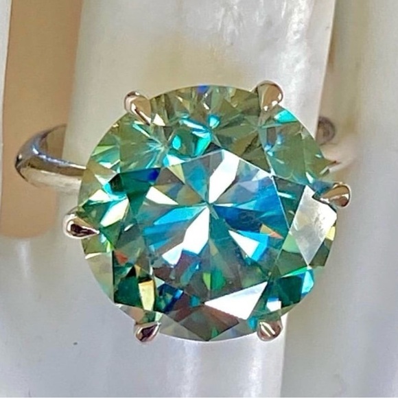 💥 Fabulous 14 CTs 💥 Bluish Diamond Solitaire  ring 💥 - Picture 12 of 16